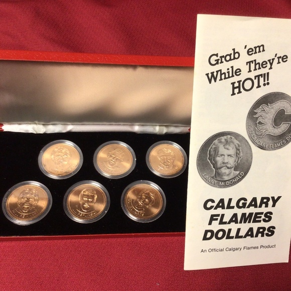 CALGARY FLAMES 1982 coin set - Picture 1 of 4